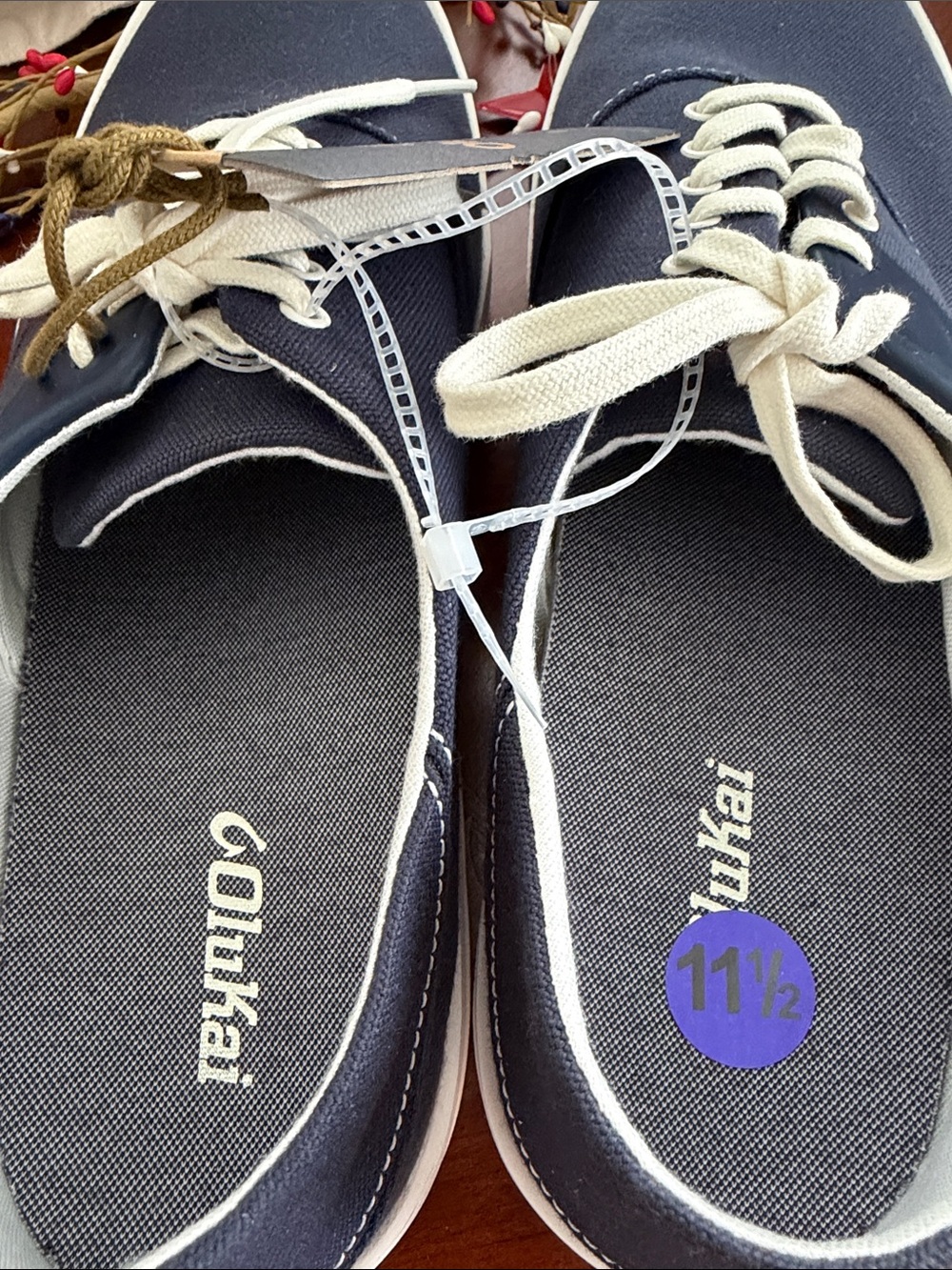 Olukai Tradewind Men's Navy Canvas Lace-Up Sneakers, Size 11.5, NWT - Picture 6 of 9
